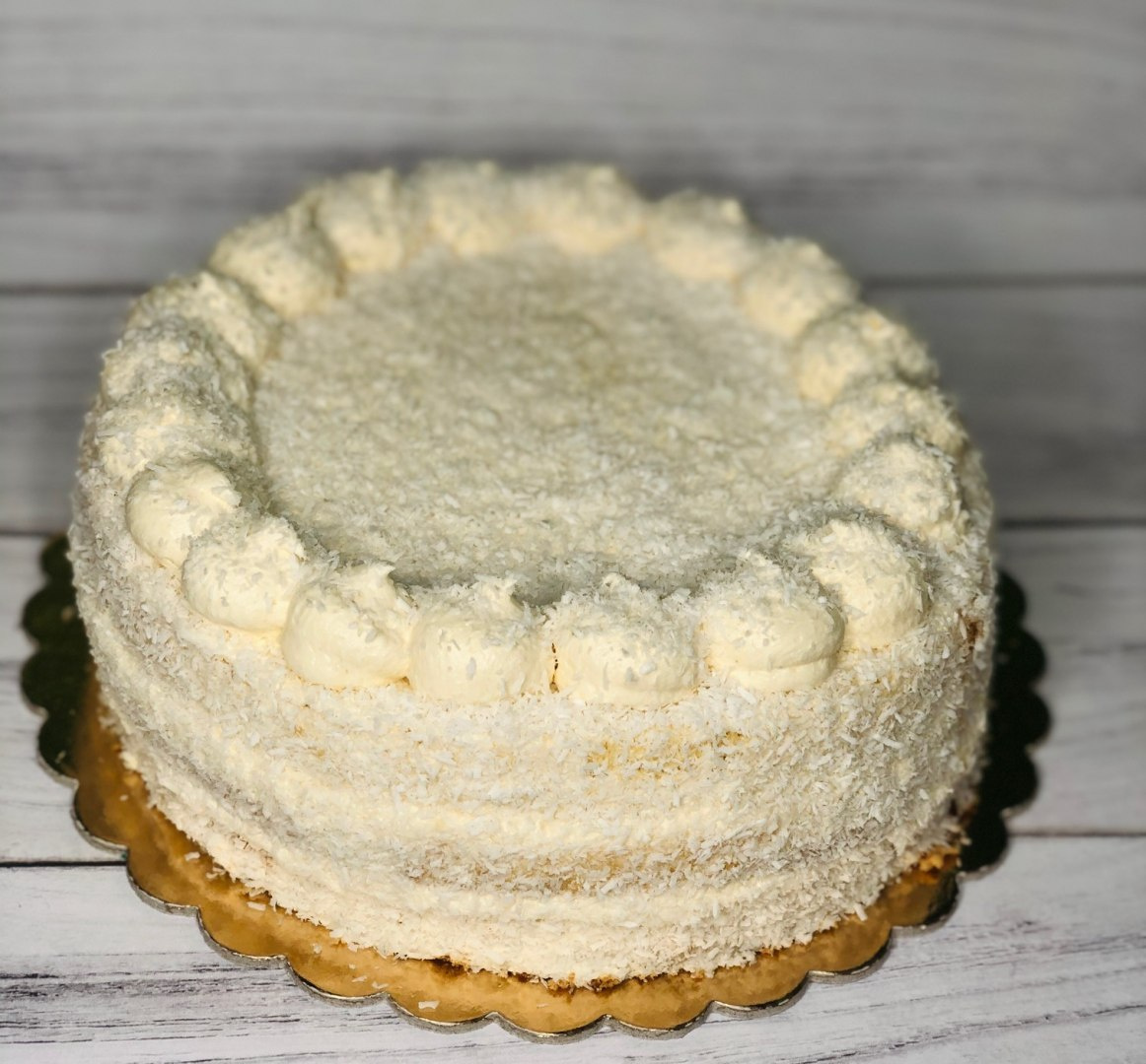 TORT MALIBU ŚREDNI TORT MALIBU ŚREDNI